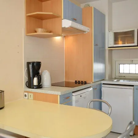 T2 Avec Piscine Et Salle De Sport, A 400m De La Plage, Parking Inclus - Golfe-juan - Fr-1-252-140 Apartment