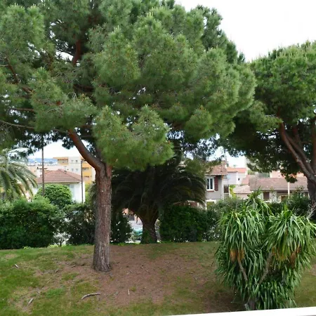 T2 Avec Piscine Et Salle De Sport, A 400m De La Plage, Parking Inclus - Golfe-juan - Fr-1-252-140 * Vallauris
