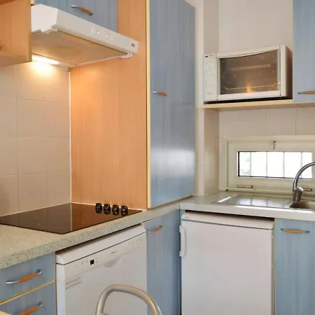 T2 Avec Piscine Et Salle De Sport, A 400m De La Plage, Parking Inclus - Golfe-juan - Fr-1-252-140 * Vallauris